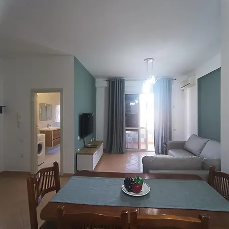 Osmenaj Seaside Apartment Apartment